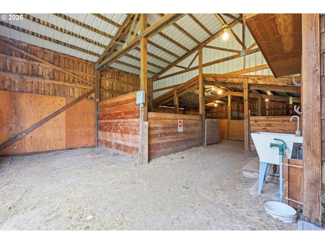 29870 S DHOOGHE Rd, Colton, OR 97017