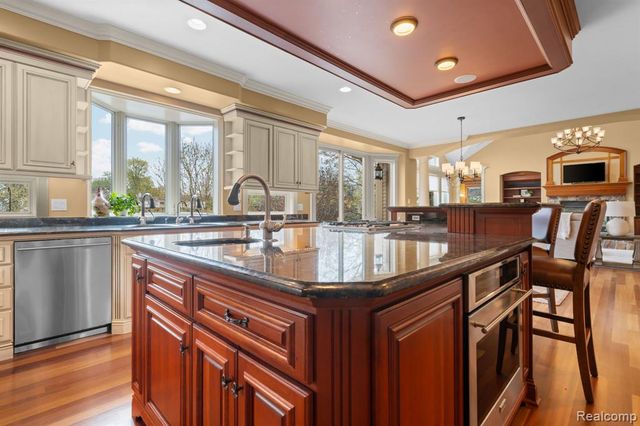 433 John R, Milford, MI 48381