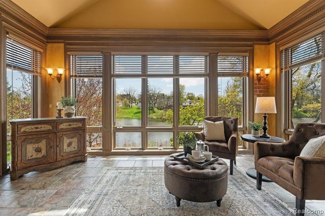 433 John R, Milford, MI 48381