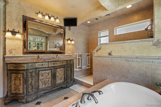 433 John R, Milford, MI 48381