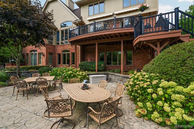 433 John R, Milford, MI 48381
