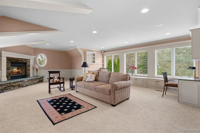 433 John R, Milford, MI 48381