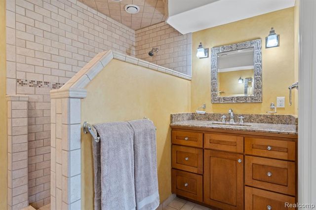 433 John R, Milford, MI 48381