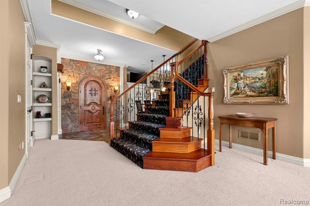433 John R, Milford, MI 48381
