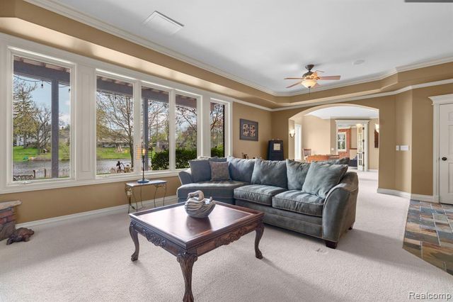 433 John R, Milford, MI 48381