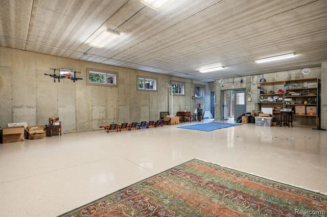 433 John R, Milford, MI 48381