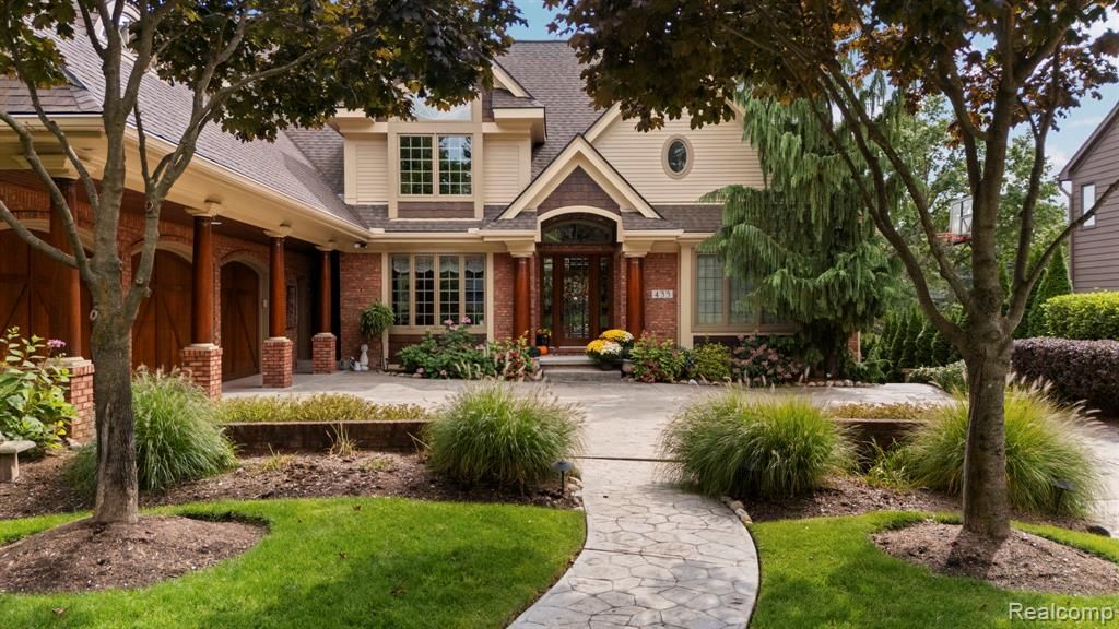433 John R, Milford, MI 48381
