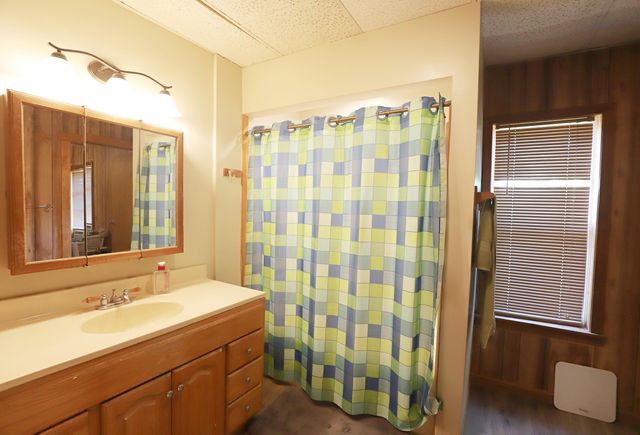 401 S Main Street, Chesaning, MI 48616