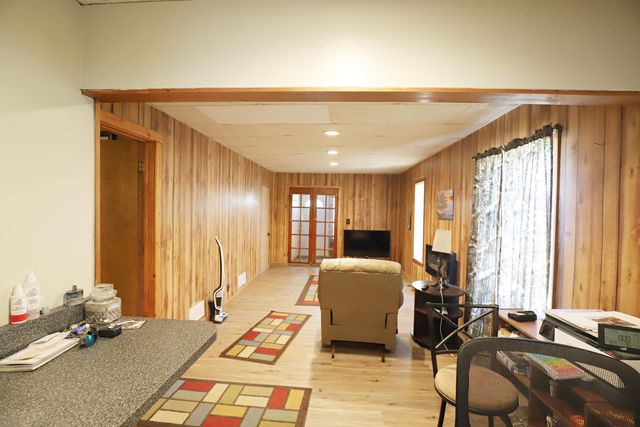 401 S Main Street, Chesaning, MI 48616