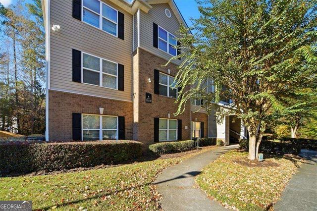 8201 Fairington Village Drive, Lithonia, GA 30038