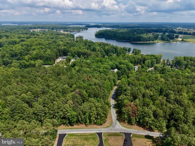 ACORN DR, Mineral, VA 23117