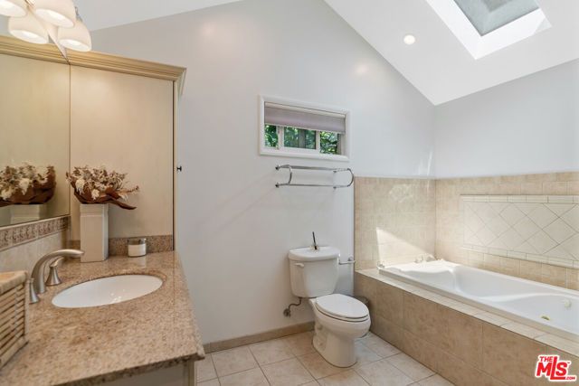 99 Paradise Cove Road, Malibu, CA 90265