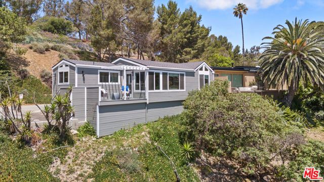 99 Paradise Cove Road, Malibu, CA 90265