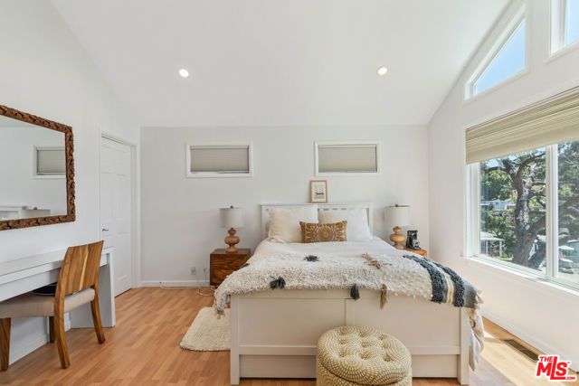 99 Paradise Cove Road, Malibu, CA 90265