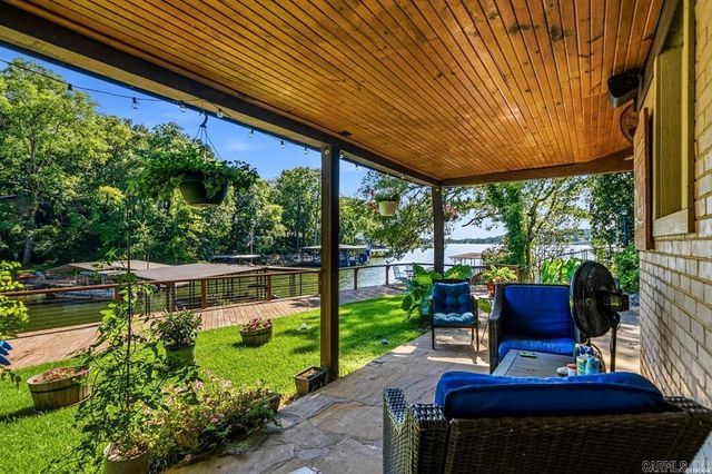 101 and 103 Oak Point Drive, Hot Springs, AR 71901