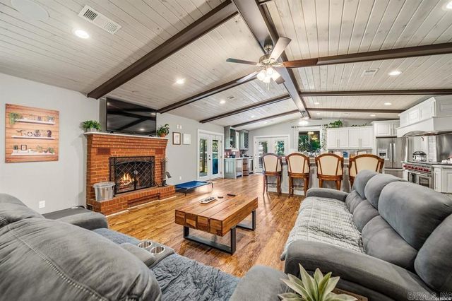 101 and 103 Oak Point Drive, Hot Springs, AR 71901