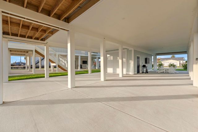 3421 81st Street, Galveston, TX 77551