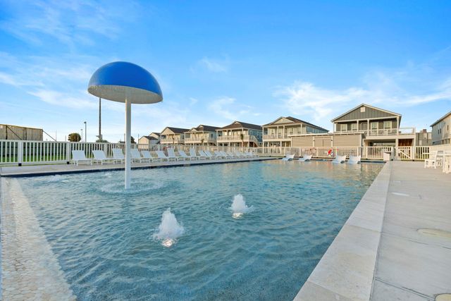 3421 81st Street, Galveston, TX 77551