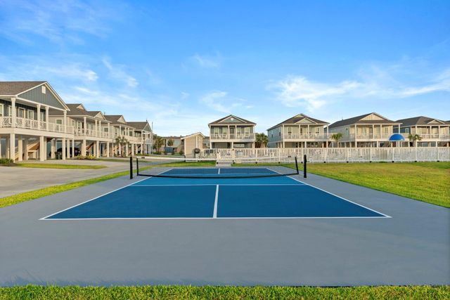 3421 81st Street, Galveston, TX 77551