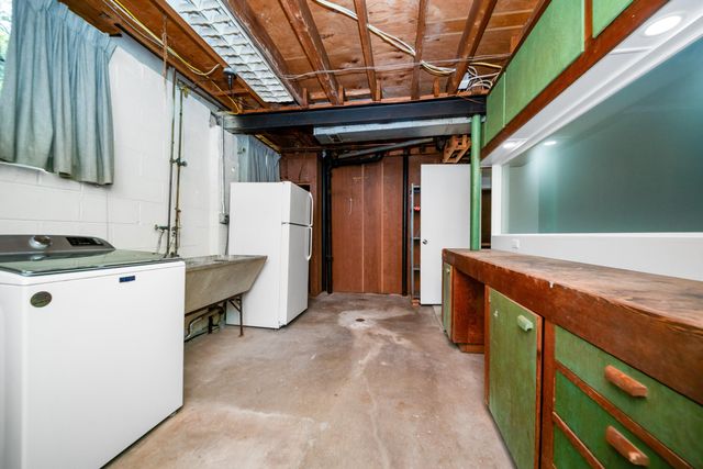 2125 Needham Road, Ann Arbor, MI 48104
