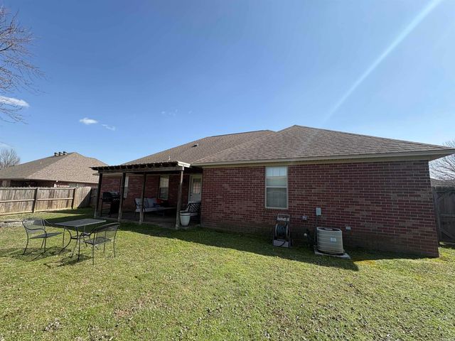 2201 Caleb Drive, Searcy, AR 72143