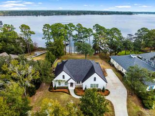 3940 Plantation Cove Ct, Milton, FL 32583