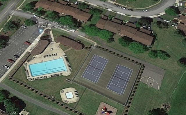81 Canterberry Cir, Raritan Twp., NJ 08822