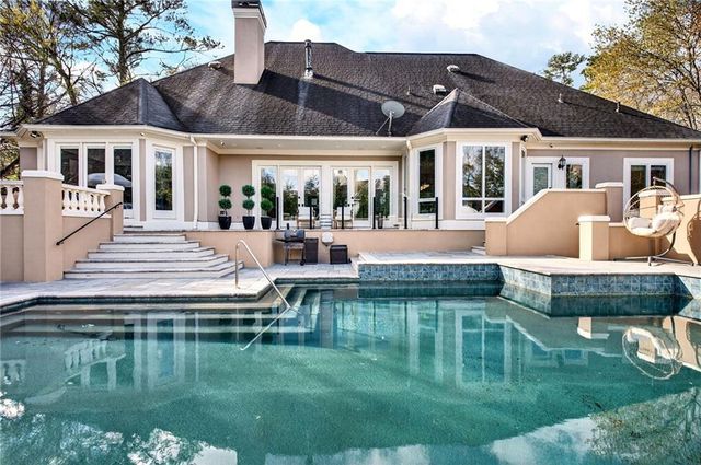 4979 Long Island Drive NW, Atlanta, GA 30327