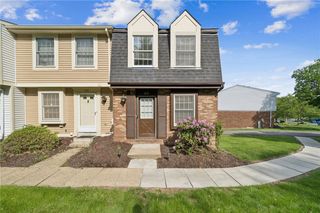 212 Shadowlawn Cir, Whitehall, PA 15236