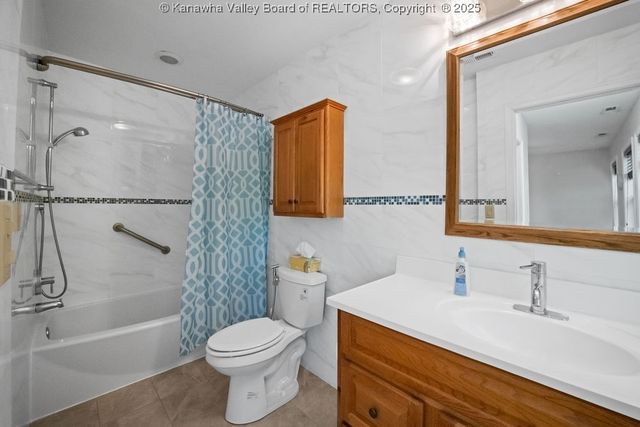 6510 Roosevelt Avenue, Charleston, WV 25304