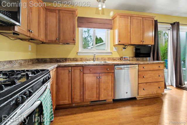 38665 Northampton Street, Westland, MI 48186