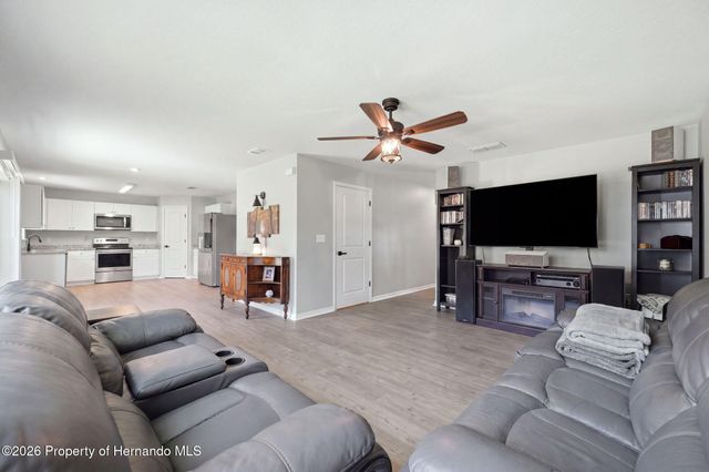 12145 Peregrine Falcon Avenue, Weeki Wachee, FL 34614