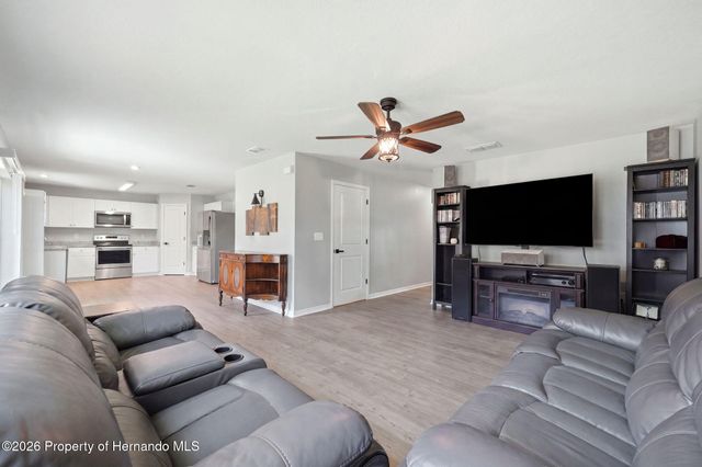 12145 Peregrine Falcon Avenue, Weeki Wachee, FL 34614