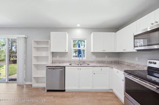 12145 Peregrine Falcon Avenue, Weeki Wachee, FL 34614