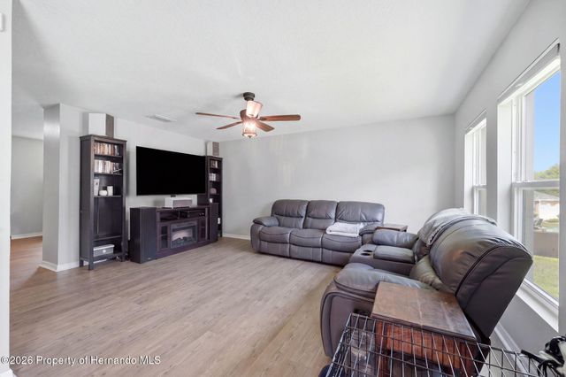 12145 Peregrine Falcon Avenue, Weeki Wachee, FL 34614