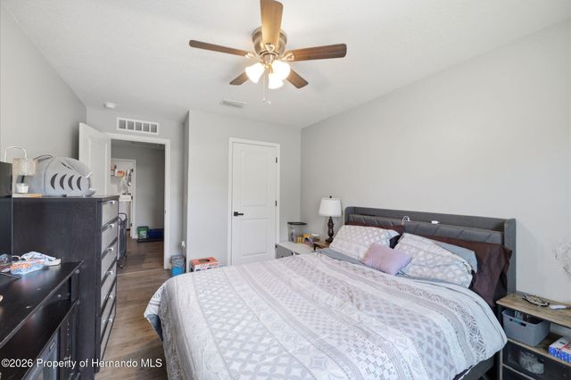12145 Peregrine Falcon Avenue, Weeki Wachee, FL 34614