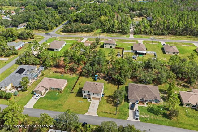 12145 Peregrine Falcon Avenue, Weeki Wachee, FL 34614