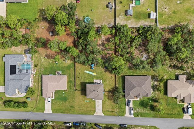 12145 Peregrine Falcon Avenue, Weeki Wachee, FL 34614