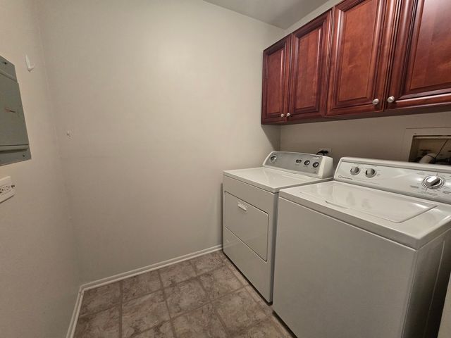 349 Newgate Court C1, Schaumburg, IL 60193