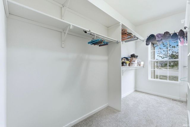 7901 Bridle Crossing, Fort Wayne, IN 46825