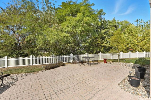 7901 Bridle Crossing, Fort Wayne, IN 46825