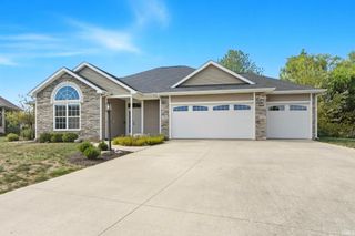 7901 Bridle Crossing, Fort Wayne, IN 46825