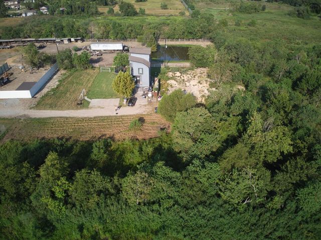 00 Mary Kay Lane, Houston, TX 77048