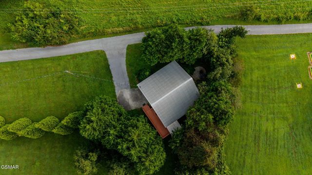 3022 Hatcher Mountain Road, Sevierville, TN 37862