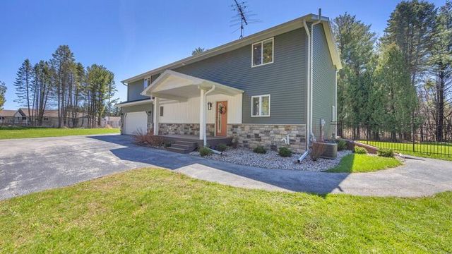 4939 Connemara COURT, Sheboygan, WI 53083