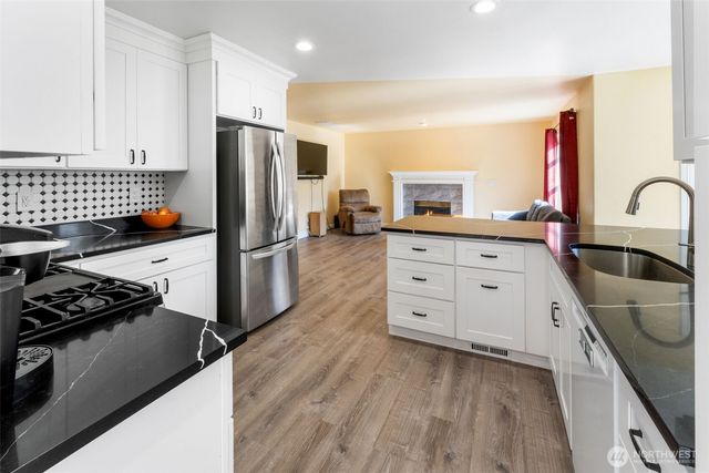 37815 21st Court S, Federal Way, WA 98003