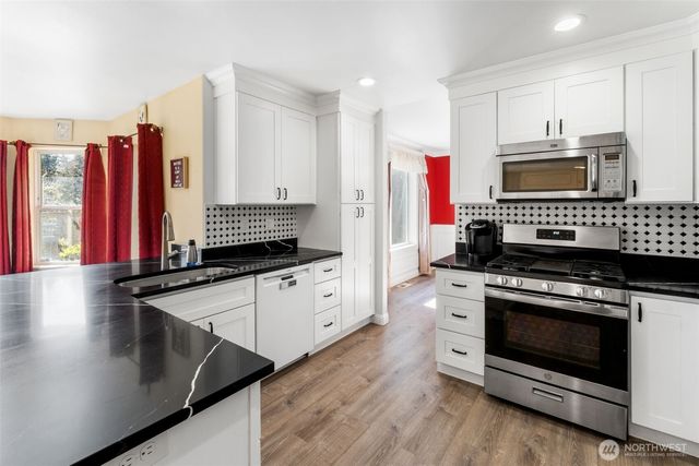 37815 21st Court S, Federal Way, WA 98003