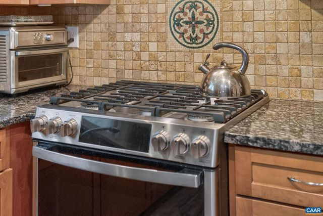 2305 OLD COACH LN, Henrico, VA 23238