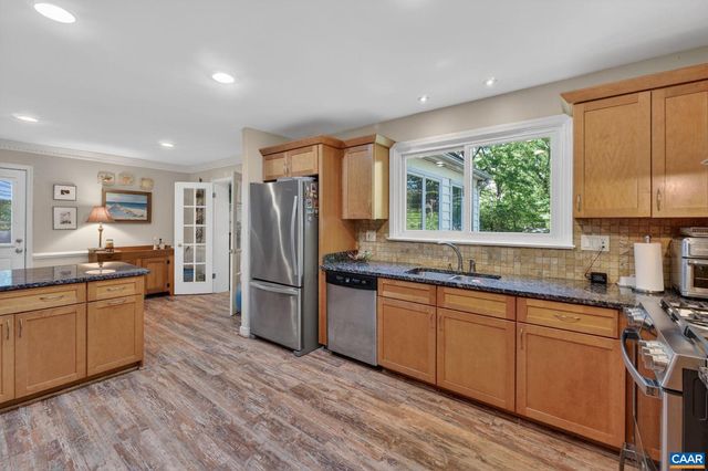 2305 OLD COACH LN, Henrico, VA 23238