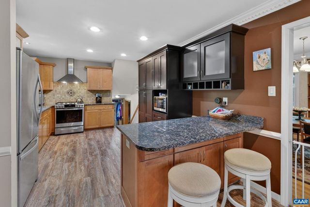 2305 OLD COACH LN, Henrico, VA 23238